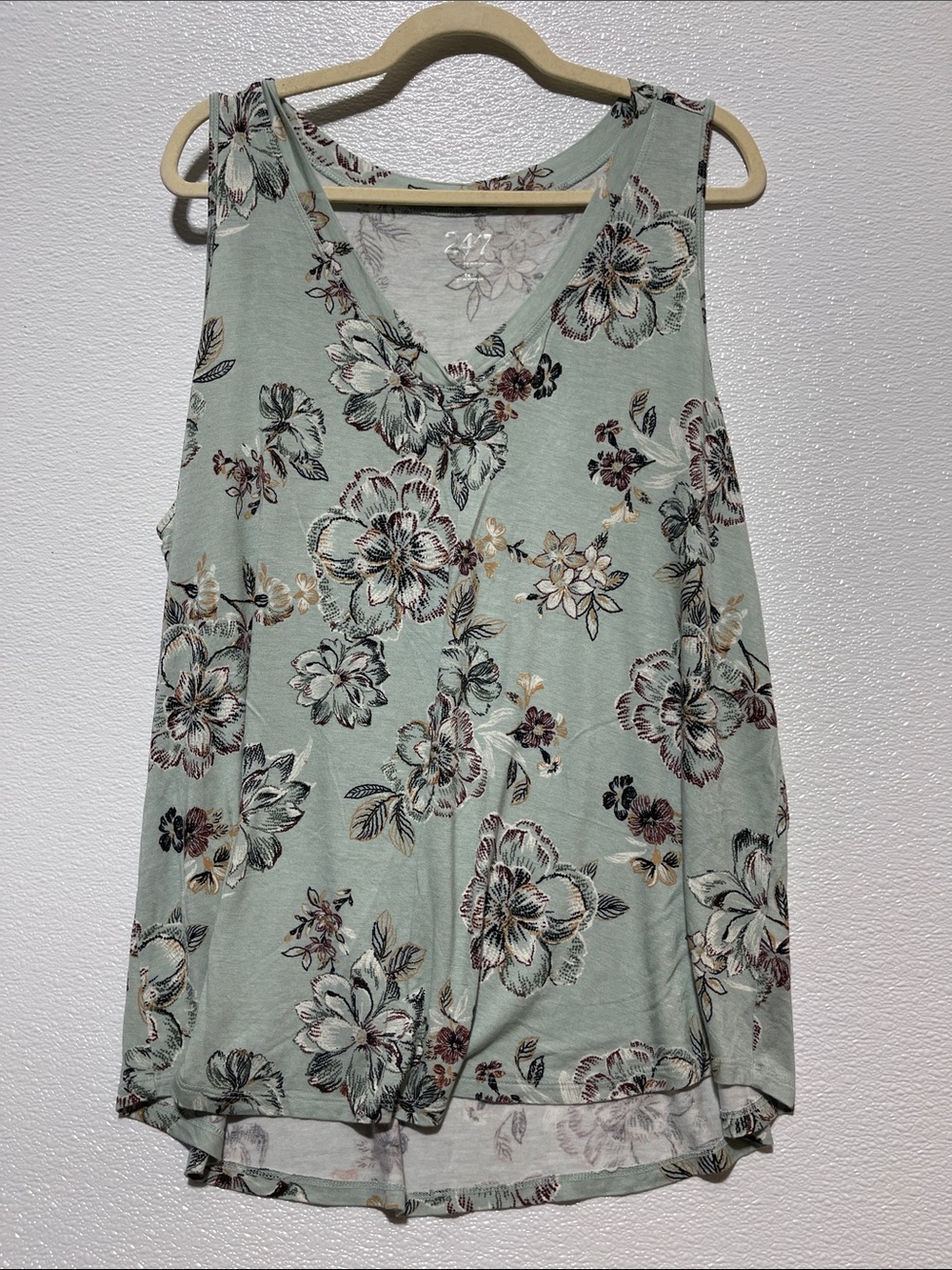 Floral V-Neck Tank Top - Sage Green